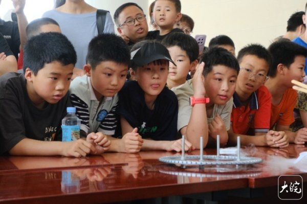 专业的正规实盘配资网站  “公众科学日”开启  “人造太阳”迎来人从众_大皖新闻 | 安徽网